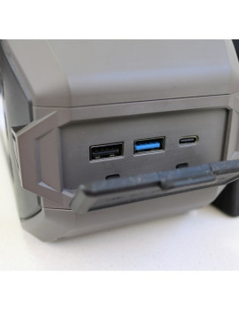 Partidor Arrancador de Baterías 3000A y Compresor 12V con Linterna y Power Bank G-FORCE